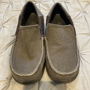 Boys Crocs Santa Cruz Loafers - Size 2